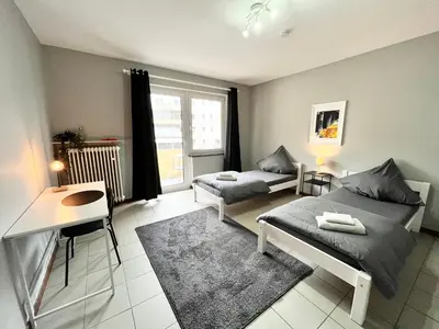 Ein Sitzbereich in der Unterkunft Apartment Central 10E 90qm Wi-Fi free Parking calm back house