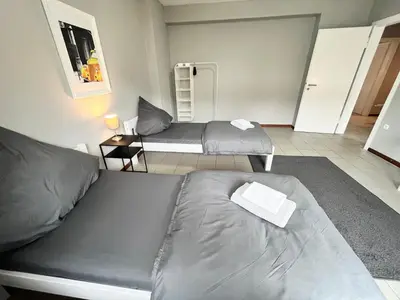 Ein Sitzbereich in der Unterkunft Apartment Central 10E 90qm Wi-Fi free Parking calm back house