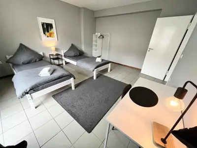 Ein Sitzbereich in der Unterkunft Apartment Central 10E 90qm Wi-Fi free Parking calm back house