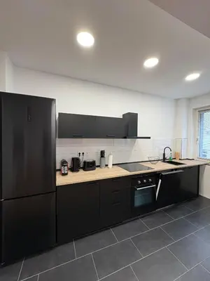 Küche/Küchenzeile in der Unterkunft RUEHOME