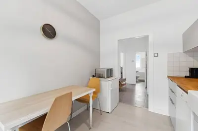 Küche/Küchenzeile in der Unterkunft Flora furnished fair apartments