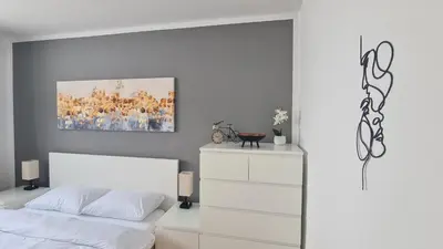 Ein Bett oder Betten in einem Zimmer der Unterkunft Cozy-Stay I, 2-Room Flat for Vacation & Messe, Düsseldorf, Perfect Connectivity