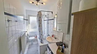 Ein Badezimmer in der Unterkunft Charlie Apartment - Zentral in Solingen - Für bis zu 5 Personen