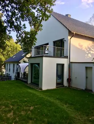 Das Gebäude in dem sich die Ferienwohnung befindet
