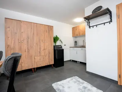Küche/Küchenzeile in der Unterkunft Serviceroom24 - Space in Recklinghausen WLAN - Smart-TV - 24-7 Check-in und Küche