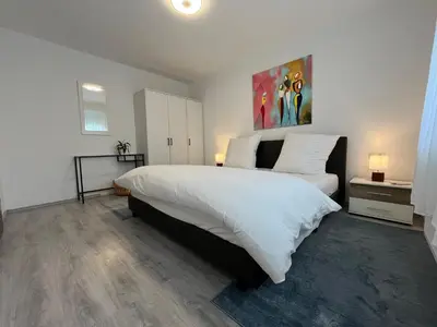Ein Bett oder Betten in einem Zimmer der Unterkunft Serene Meadows Apartment
