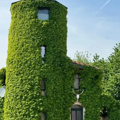 Turm auf altem Bauernhof