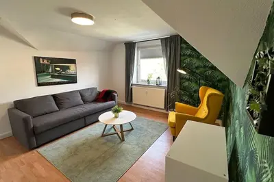 Ein Sitzbereich in der Unterkunft Frisch renovierte Ferienwohnung Haldenblick für 2-4 Personen, zentral gelegen