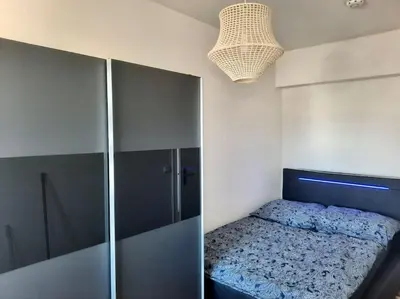Ein Bett oder Betten in einem Zimmer der Unterkunft City-Wohnung mit Ausblick