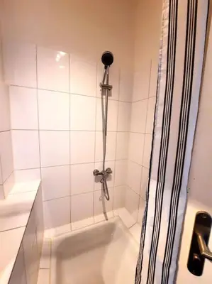Ein Badezimmer in der Unterkunft City-Wohnung mit Ausblick