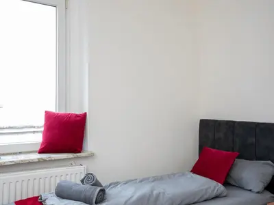 Ein Sitzbereich in der Unterkunft Serviceroom24 - Apartment 5 in Recklinghausen WLAN - Smart-TV - 24-7 Check-in und Küche