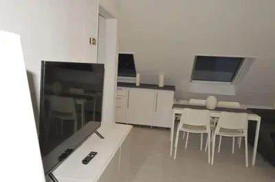 TV/Unterhaltungsangebot in der Unterkunft Rüttenscheid Dachgeschoßwohnung