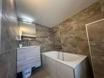 Ein Badezimmer in der Unterkunft My Pension Duisburg