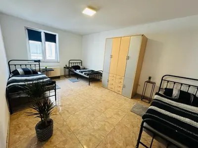 Ein Bett oder Betten in einem Zimmer der Unterkunft Monteur Home