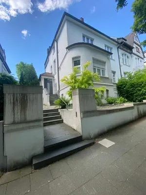 Das Gebäude in dem sich die Ferienwohnung befindet
