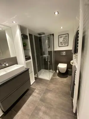 Ein Badezimmer in der Unterkunft Souterrain Wohnung in einer Stadtvilla