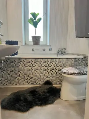 Ein Badezimmer in der Unterkunft Casa Luna 6 min Hbf , Erdgeschosswohnung ,Altbau