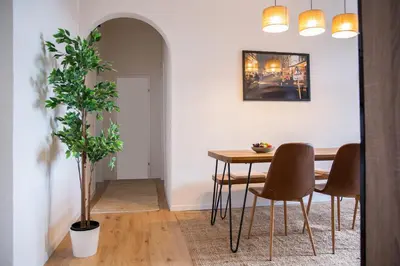 Ein Sitzbereich in der Unterkunft stayVision FS43 Wohnung 5 - 3 Schlafzimmer - 8 Gäste - 2 Balkone - top WLAN