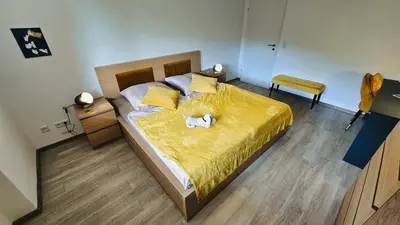 Ein Bett oder Betten in einem Zimmer der Unterkunft Zentral, Gemütlich, Waldnah