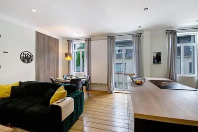 Ein Sitzbereich in der Unterkunft Ferienwohnung Nippesstr 17 in Ohligs