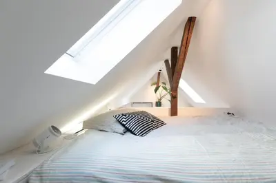 Ein Bett oder Betten in einem Zimmer der Unterkunft HOMEFY - Luxury Art Apartment