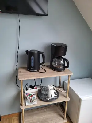 Kaffee-/Teezubehör in der Unterkunft Näher Messe und Flughafen 3