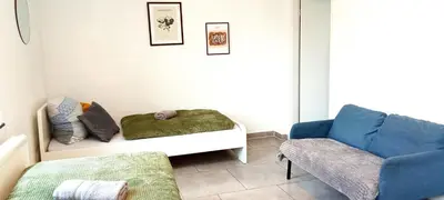 Ein Sitzbereich in der Unterkunft TOPFLAT mit Küche I gratis Parkplatz I drei Schlafzimmer I zentrumnah