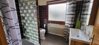 Ein Badezimmer in der Unterkunft Ferienwohnung Hönnetal