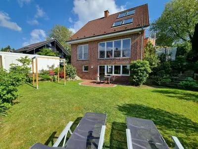 Ein Garten an der Unterkunft DortBlick Appartement
