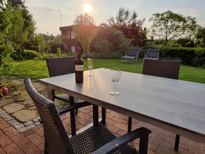 Ein Garten an der Unterkunft DortBlick Appartement