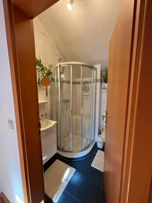 Ein Badezimmer in der Unterkunft Privatunterkunft Am Aaper Wald