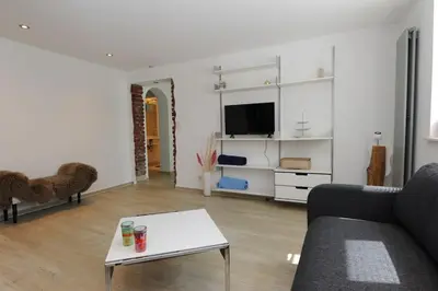 TV/Unterhaltungsangebot in der Unterkunft Wohnung in stilvoller Villa