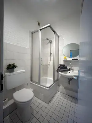Ein Badezimmer in der Unterkunft Gemütliche Ferienwohnung - voll ausgestattet, zentral aber ruhig !