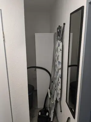 Das Fitnesscenter und/oder die Fitnesseinrichtungen in der Unterkunft Modernes Studio-Apartment mitten im Ruhrgebiet