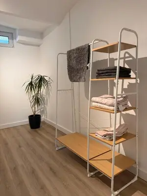 Ein Etagenbett oder Etagenbetten in einem Zimmer der Unterkunft Zentrale 2-Zimmer Wohnung