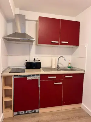 Küche/Küchenzeile in der Unterkunft Zentrale 2-Zimmer Wohnung