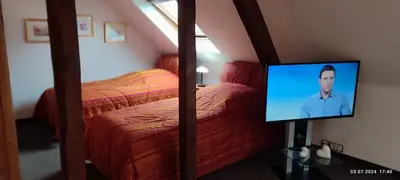 TV/Unterhaltungsangebot in der Unterkunft DIE HOTELALTERNATIVE DELUXE APP erste Etage mit 2 Schlafzimmer Haus 63