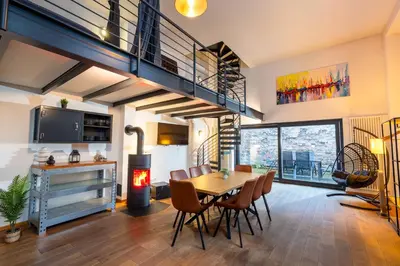 Küche/Küchenzeile in der Unterkunft Pempelfort Luxury Townhouse