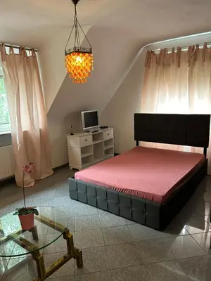 Ein Bett oder Betten in einem Zimmer der Unterkunft Apartment im Düsseldorfer Norden
