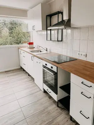 Küche/Küchenzeile in der Unterkunft Wohnen im Ländereck! Essen-Mülheim-Oberhausen! BS2L