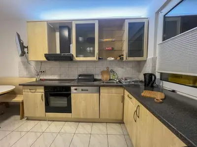 Küche/Küchenzeile in der Unterkunft Livemore24 - Apartment 5 in Duisburg WLAN - Smart-TV - 24-7 Check-in und Küche