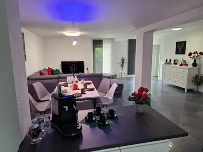 TV/Unterhaltungsangebot in der Unterkunft Moers City Apartments OG