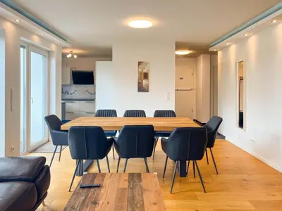TV/Unterhaltungsangebot in der Unterkunft T&K Apartments - Mettmann - Schöne 5 Zimmer Maisonette - 20min Messe Fair DUS