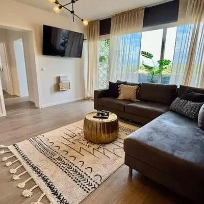 SuperSuite Boho 2Bdr Apartment Balkon Aufzug