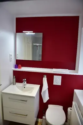 Ein Badezimmer in der Unterkunft Ganzes Monteurhaus mit 4 Schlafzimmern für bis zu 8 Gäste