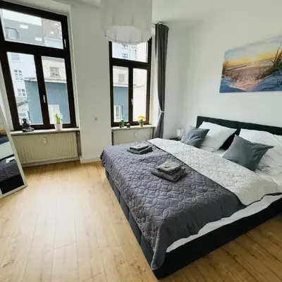Neu und modern - 2 Schlafzimmer - Arbeitsplatz - Nespresso