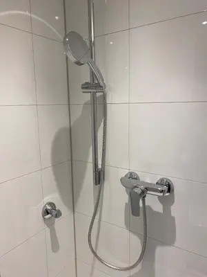 Ein Badezimmer in der Unterkunft Downtown Residence Düsseldorf