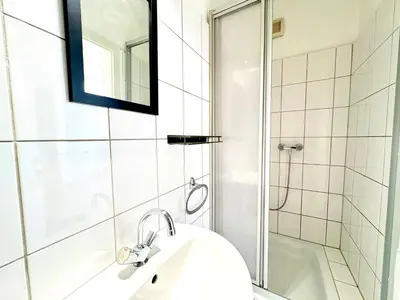 Ein Badezimmer in der Unterkunft Meribu W18-20 Wohnung für Monteure und Arbeiter