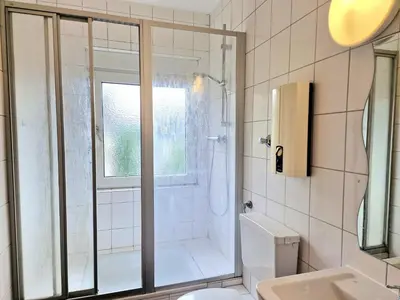 Ein Badezimmer in der Unterkunft Meribu W18-20 Wohnung für Monteure und Arbeiter