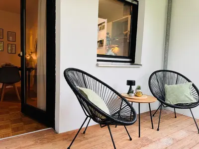 Ein Sitzbereich in der Unterkunft Klassen Stay - Design Apartment - Balkon - Netflix - Nähe Messe